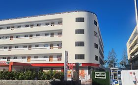 Las Camelias Apartments